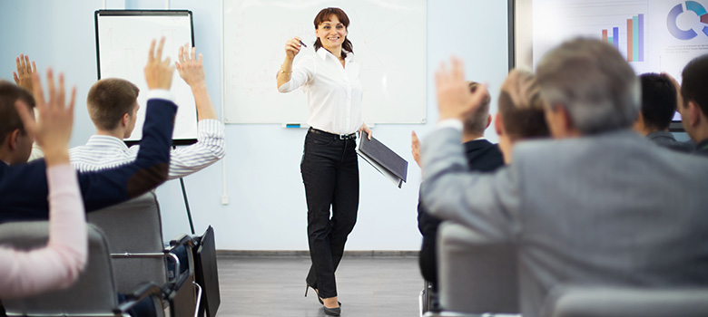Key data for the Power Platform coachings Course instructor holds a Power Platform coaching